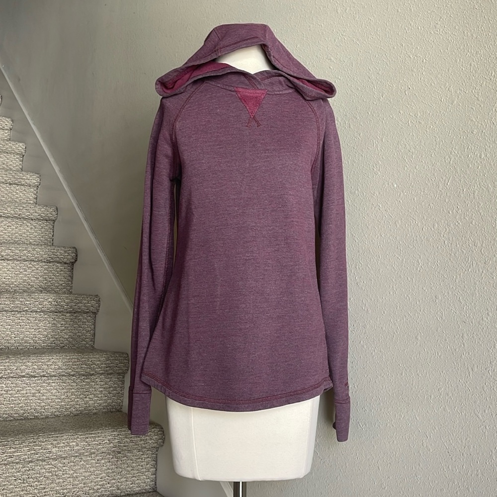 The North Face Sz S Plum Hoodie with Zippered Vent in the Back